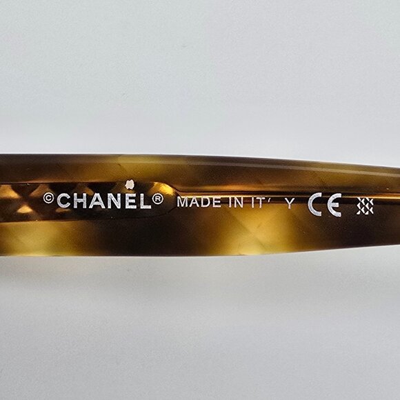 Chanel 5126 c.502/13 Tortoise Quilted Frame Brown Gradient Lens Sunglasses Italy main image 4